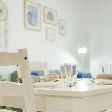 Comfortable At Capuchinos By Rems Apartment *